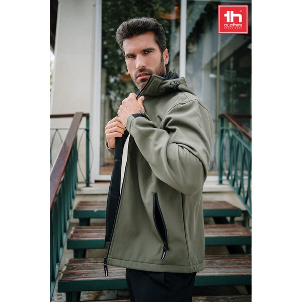 TH Clothes 30180 - Men's softshell jacket with detachable hood and rounded back hem