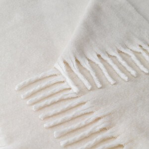 Blanket in recycled polyester (100% rPET) (300 g/m²), with a mohair feel - Egotier 99166