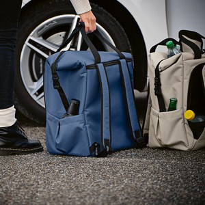 Aodaci ACL010 - Dublin Cooler 28L rPET. Front pocket and two side pockets